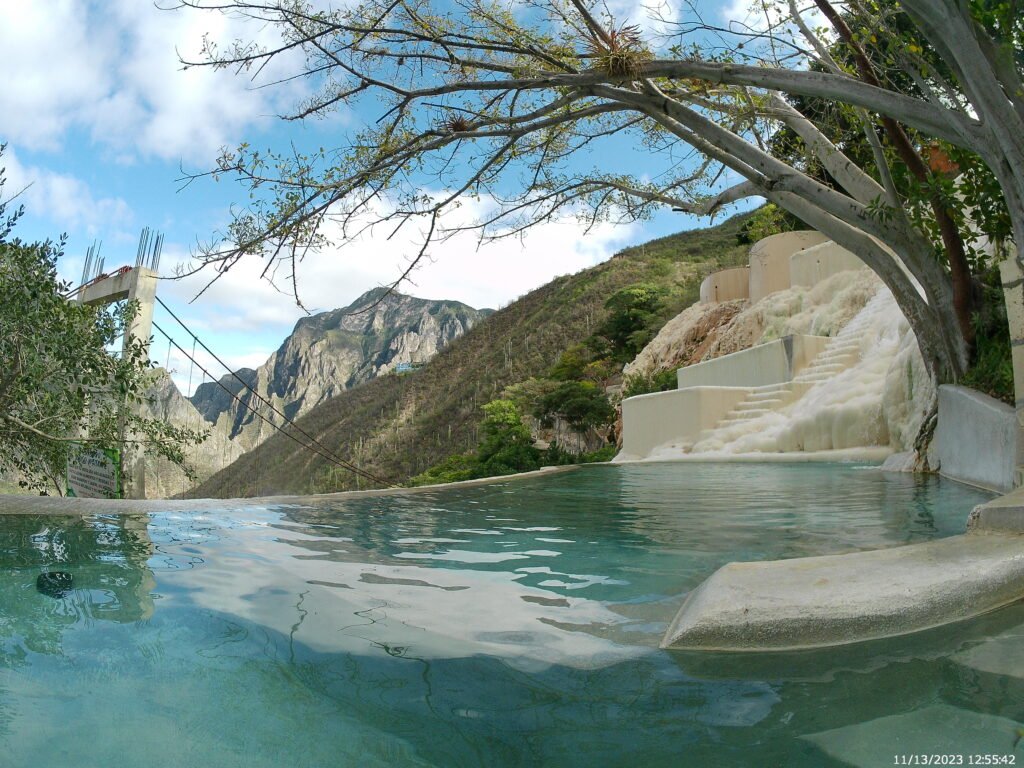 How to Get to Grutas Tolantongo - Thermal Pools